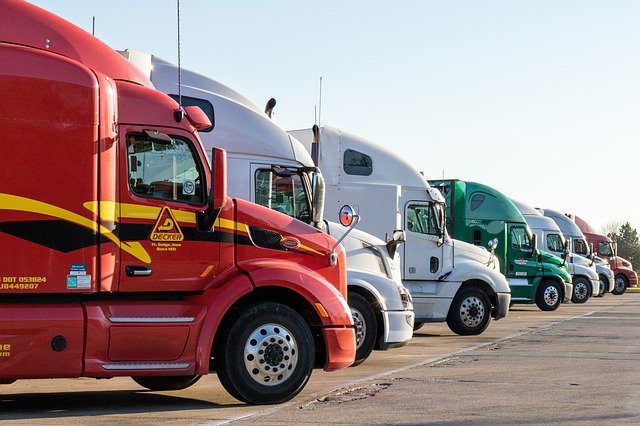 Drivers, carriers differ on most important trucking issues